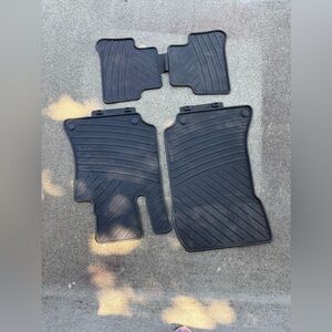 Mercedes- Benz OEM Black Car Floor Mats ~ NEW